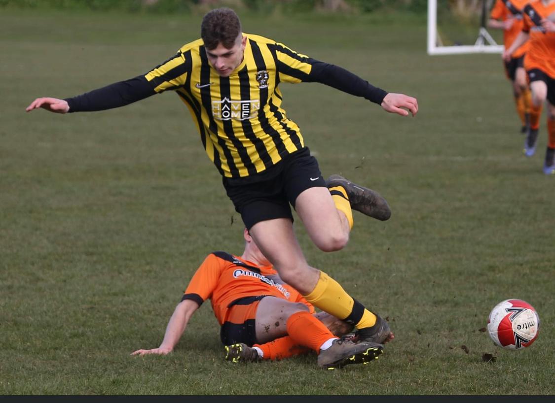 Chris Flying for Rushen